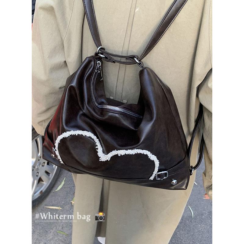Retro Versatile Commuter Tote Bag Women's 2025 New Fashion Niche Backpack Winter Large Capacity Armpit Bag