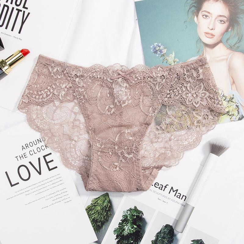 Low-Waist Seamless Lace Women's Triangle Panties with Breathable Pure Cotton Antibacterial Crotch