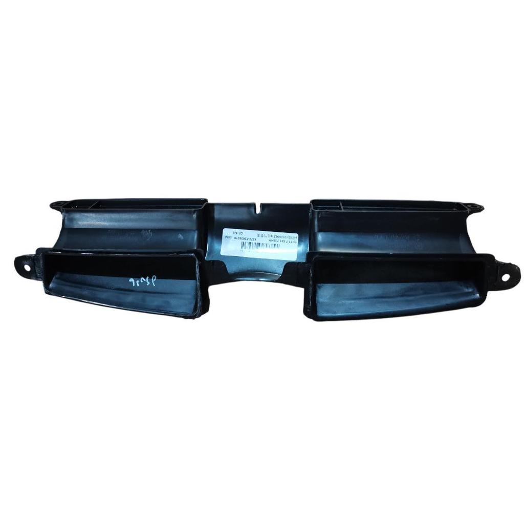 Mercedes-Benz BMW E90 Ansaugrohrabdeckung 13717541738