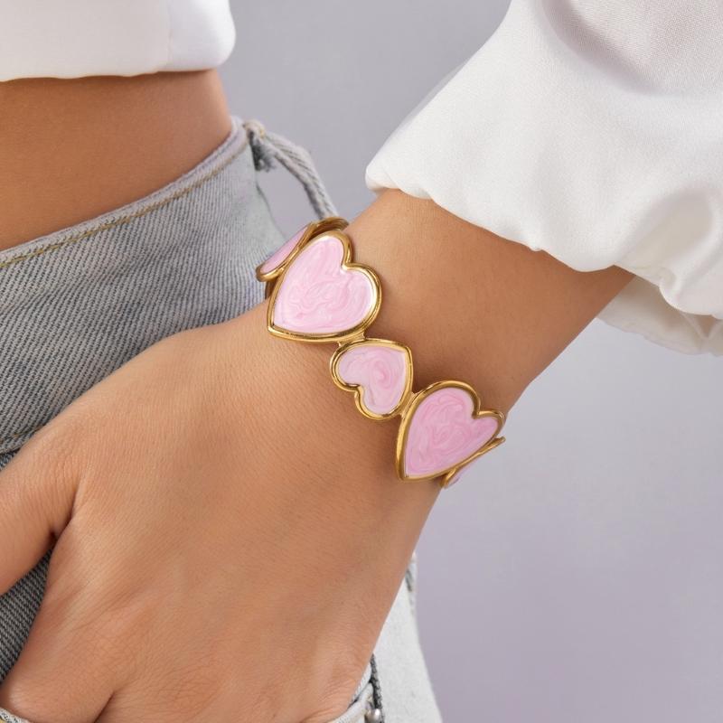 Elegant Geometric Love Shape Stainless Steel Cuff Bracelet Gold Tone Perfect for Women Fashion Jewelry and Gift Ideas