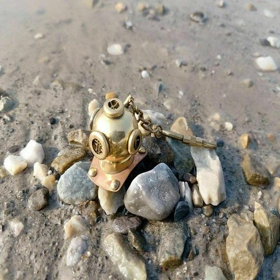 Lot of 4 New Solid Brass Divers Helmet Keychain Nautical Maritime Diving Gifts