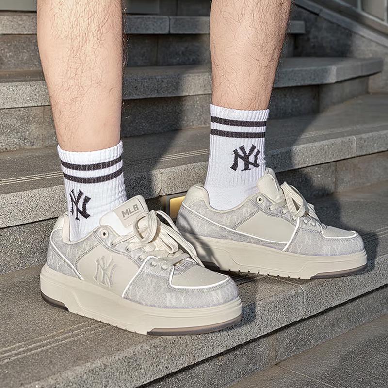 MLB Unisex Monogram Platform Skate Shoes 42.5