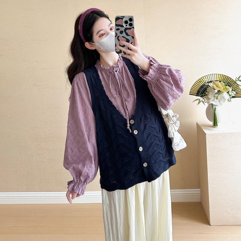 2026 Spring Maternity Set: French Embroidery Shirt, Puff Sleeve Vest, and Age-Reducing Pants Medium