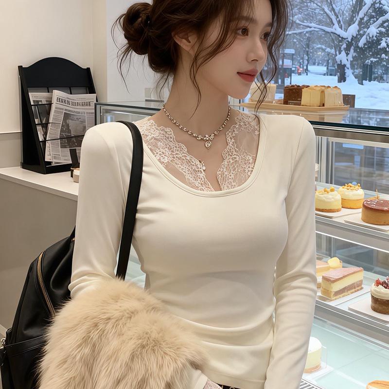 Stylish Lace Patchwork V-Neck Long-Sleeve Women's Top: This Year's Trendy High-End Essential