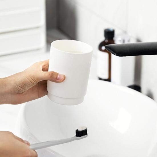Toothbrush Holder Anti-falling Wear-resistant Lightweight Wall-mounted Toothbrush Holder for Home