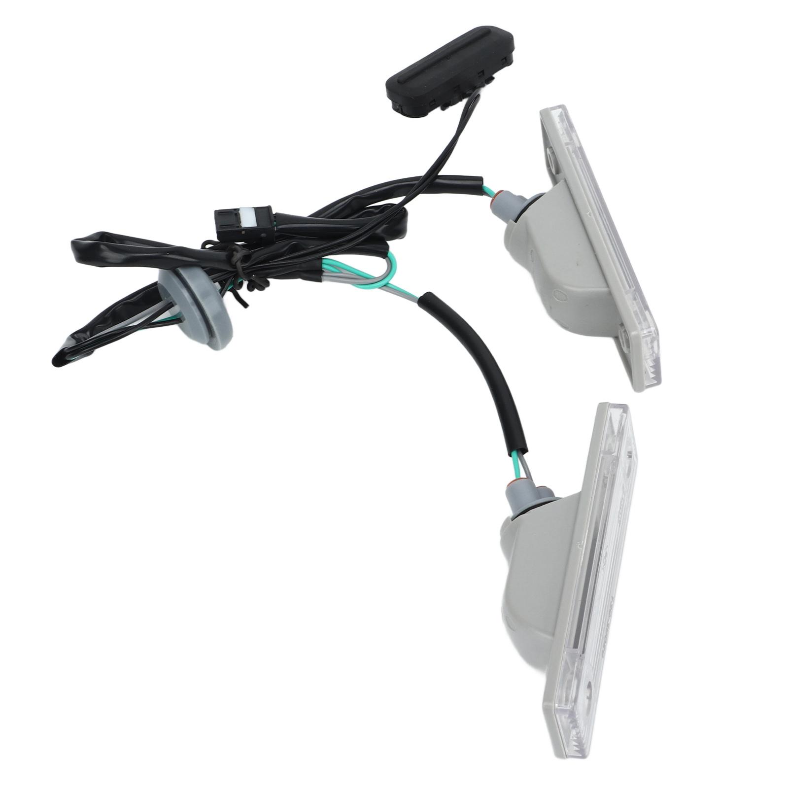 

Автомобильный переключатель открывания заднего багажника с лампой подсветки номерного знака 95107229 Замена для Cruze