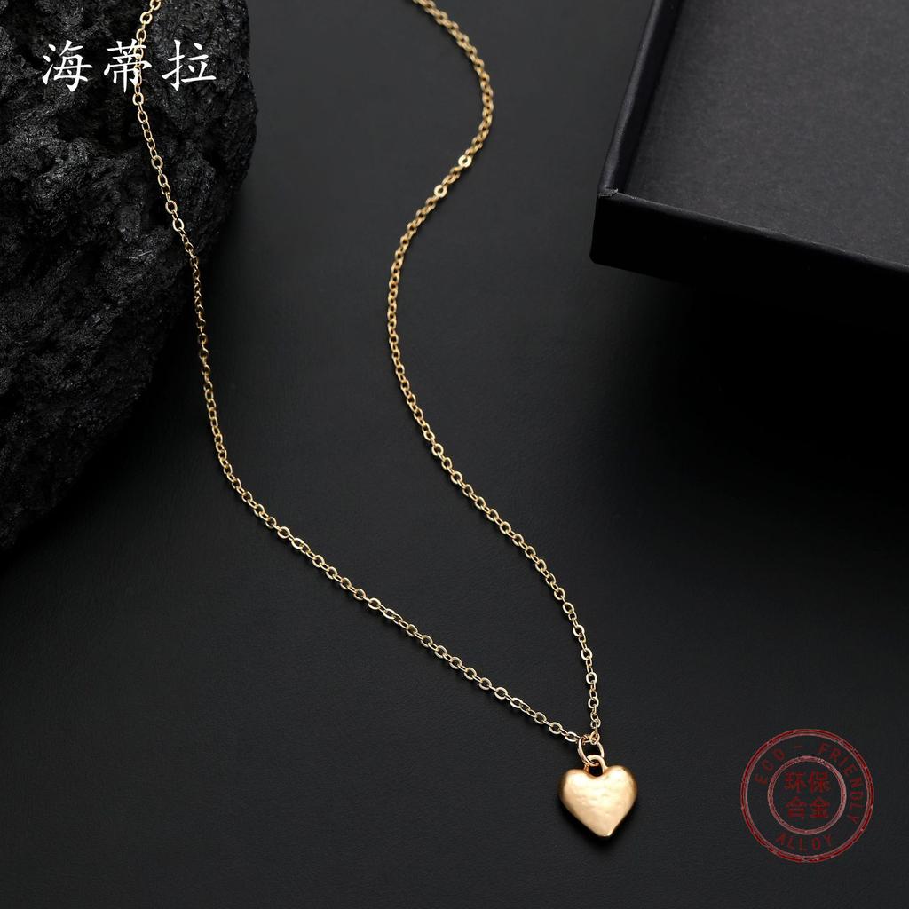 Pandantiv mic auriu cu inscripția love, colier la modă simplu în formă de inimă pentru femei, drăguț, stil ins