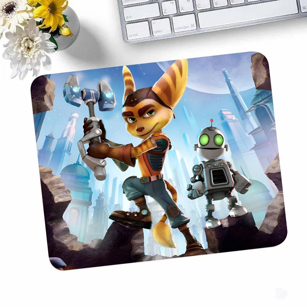 Ratchet And Clank Rift Apart Game Mousepad Small LockEdge Mouse Pad For Gamers Computer Desk Pad Rectangular Anti-slip Rubber