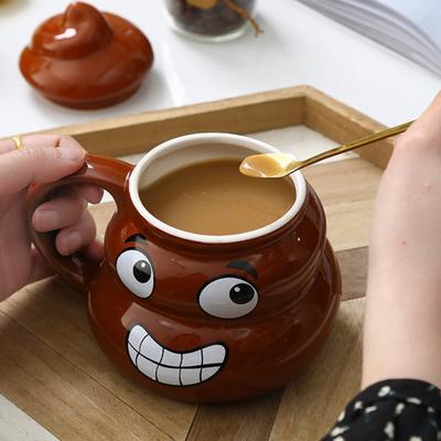 Yousheng Keramik Kackbecher 500ml Kreativer Kaffeebecher mit Löffel Bequemer Griff Teebecher Neuheit Trinkgeschirr Geschenke