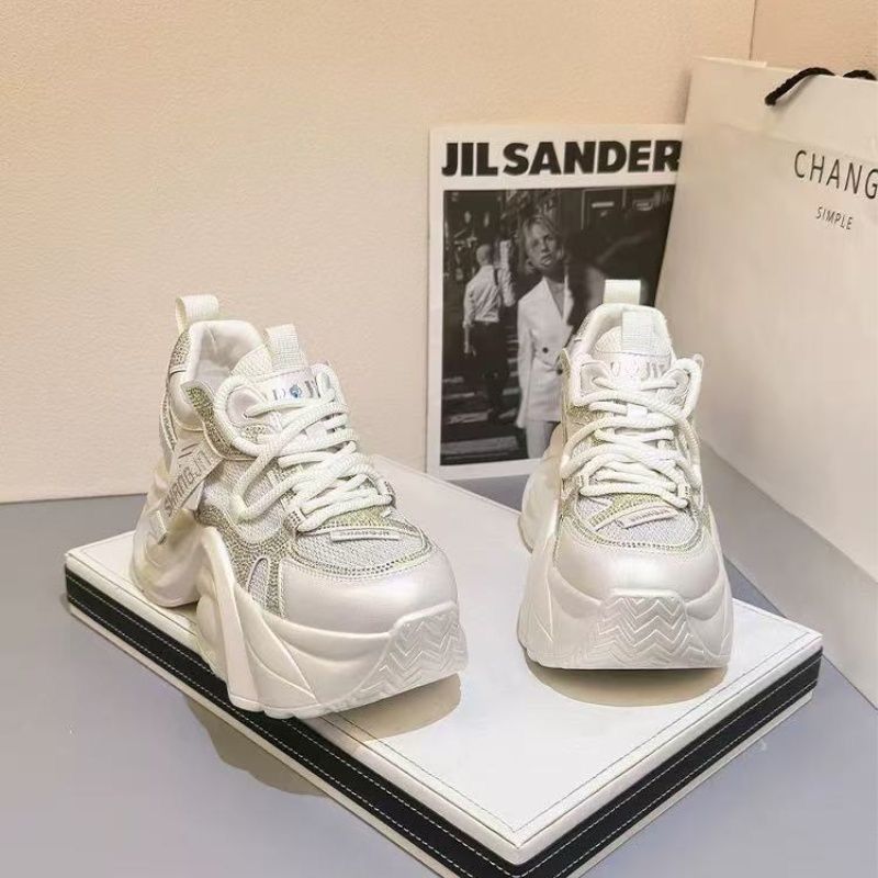 Dad's new shoes women's lightweight outsole heightened mesh breathable summer rhinestone casual shoes sports