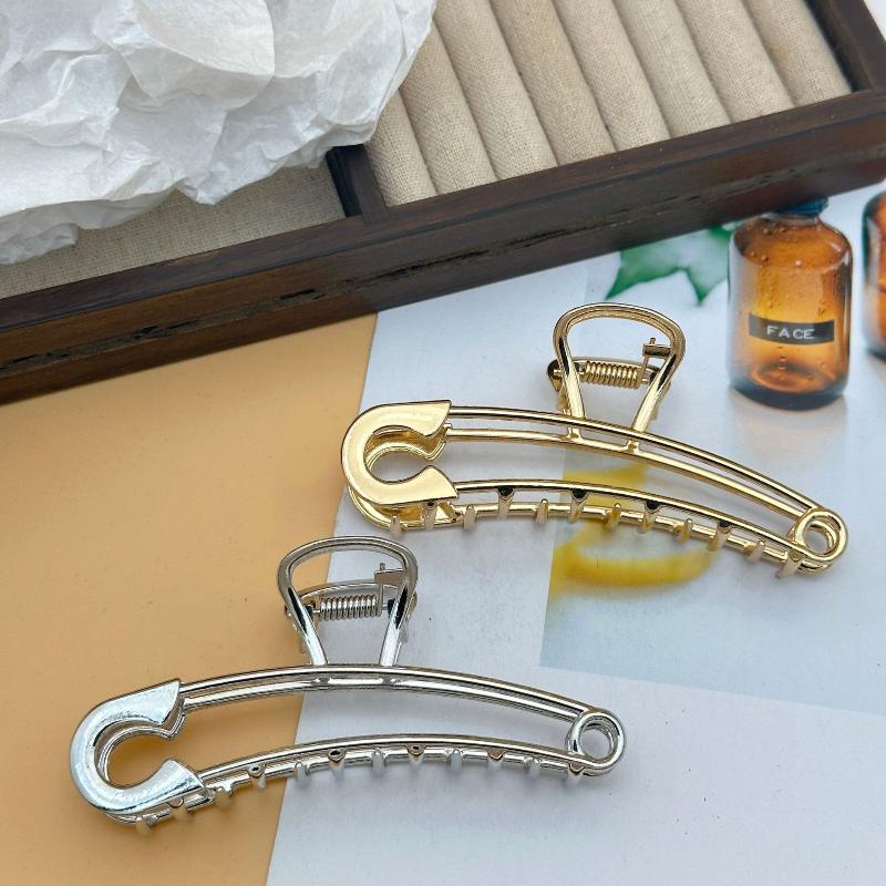Women Zinc Alloy Hair Claw Elegant Hollow Vintage Barrettes Hairpins Hair Accessories For Girls Daily Wear