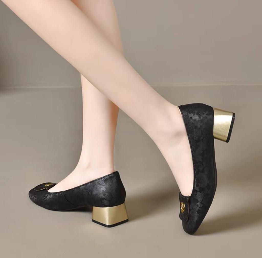 Foreign trade Chinese style camellia middle heel single shoes small fragrant commuting temperament autumn new square head women's shoes