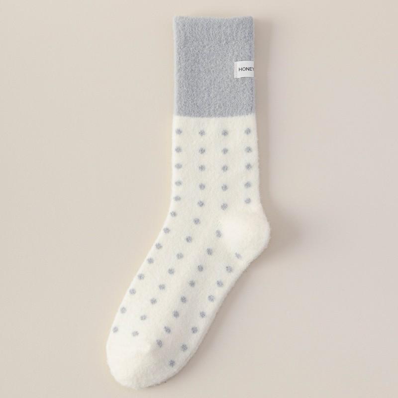 Plush Socks Medium Tube Socks Retro Polka Dot Cloth Label Stacking Stockings Plush Thickened Thermal Socks