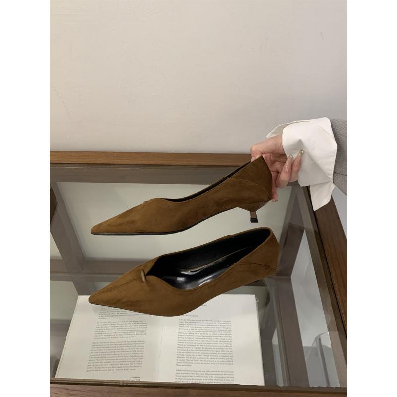 2025 nuevos tacones altos de aguja de gamuza de punta para mujer, zapatos individuales de boca poco profunda de tacón fino, versátiles para otoño, zapatos profesionales para el trabajo