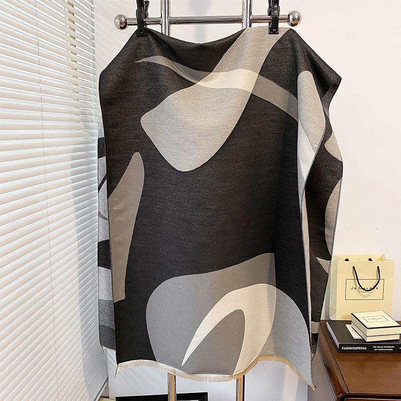 Fashion Versatile Tassel Thickened Scarf With Loose Shawl High-End Cape Women