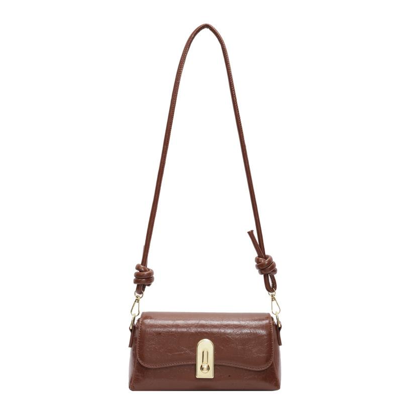 Simple And Trendy Shoulder Bag, Premium Messenger Bag, Commuter Baguette Bag, Retro Hand-Held Underarm Women'S Bag.