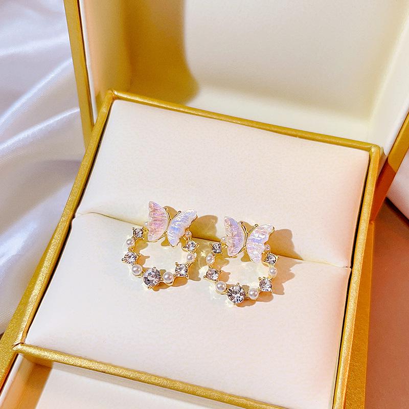 

French Hollow Wreath Butterfly Stud Earrings with Pearl and Diamond - Mori Style Fresh Earrings.