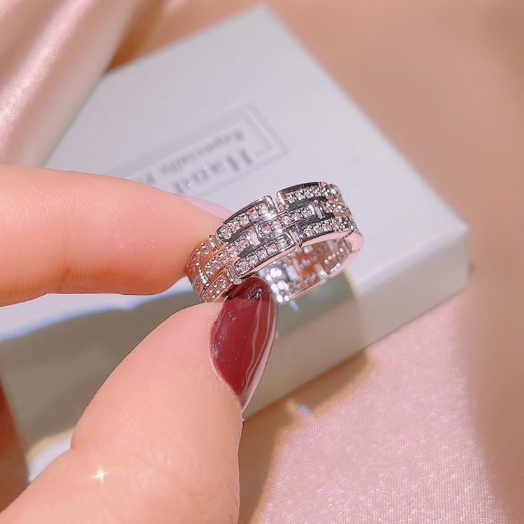 Wind Advanced Sense Light Luxury Zircon Women'S Ring Niche Design Simple Geometric Pattern Personalized Tide Ring