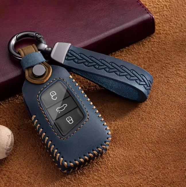 Leather Car Key Fob Bag Cover Case For VW Volkswagen Passat B8 Tiguan Magotan Golf For Skoda Kodiaq Smart Protector