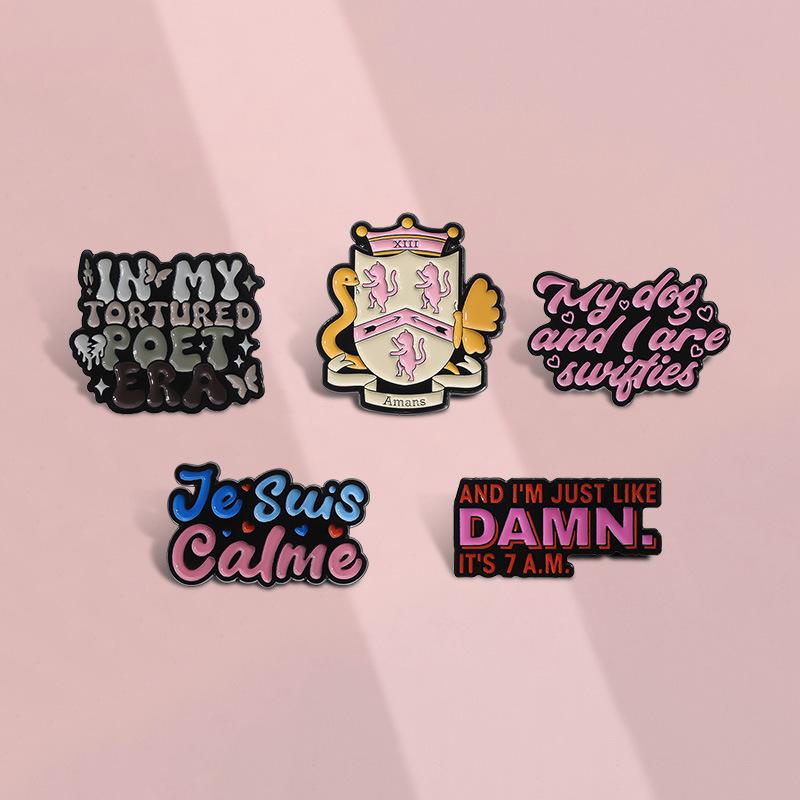 Duck Cartoon Fashionforward Brooches With Alluring Colors And Unique Alloy Material