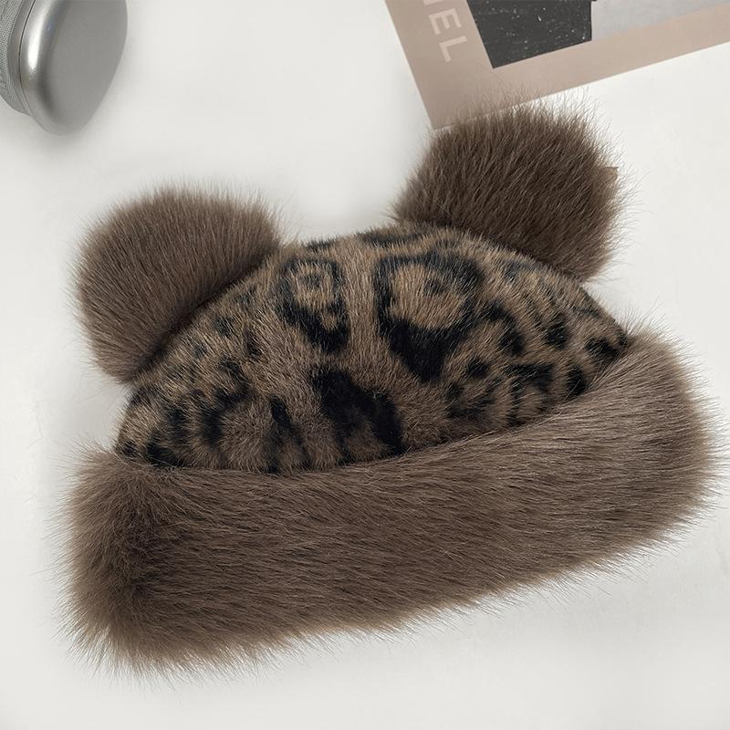 The Girl's Autumn and Winter Cartoon Woolen Hat Cute Scarf Warm and Protective Neck  Tiger Patterned Bear Fisherman Hat