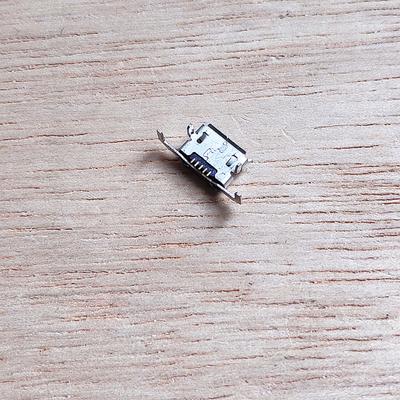 Neue Micro-USB-Strombuchse Ladeanschlussbuchse Dockanschluss für Xbox One Controller