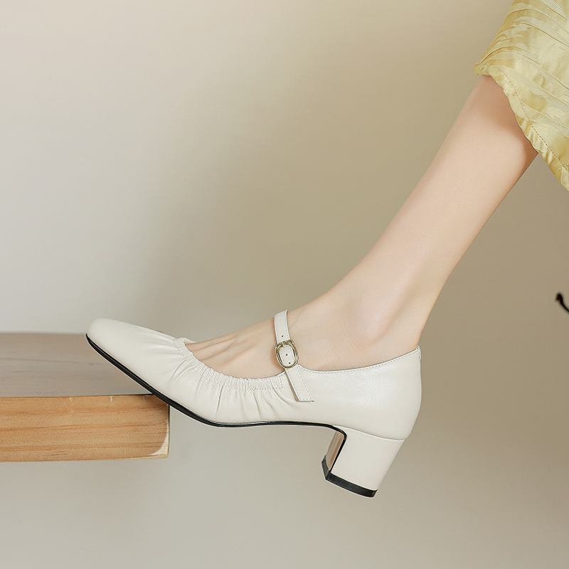 Krazing Pot Full Grain Leather Round Toe Med Heels Autumn Mary Janes Summer Shoes Women Pleated Decoration Pumps