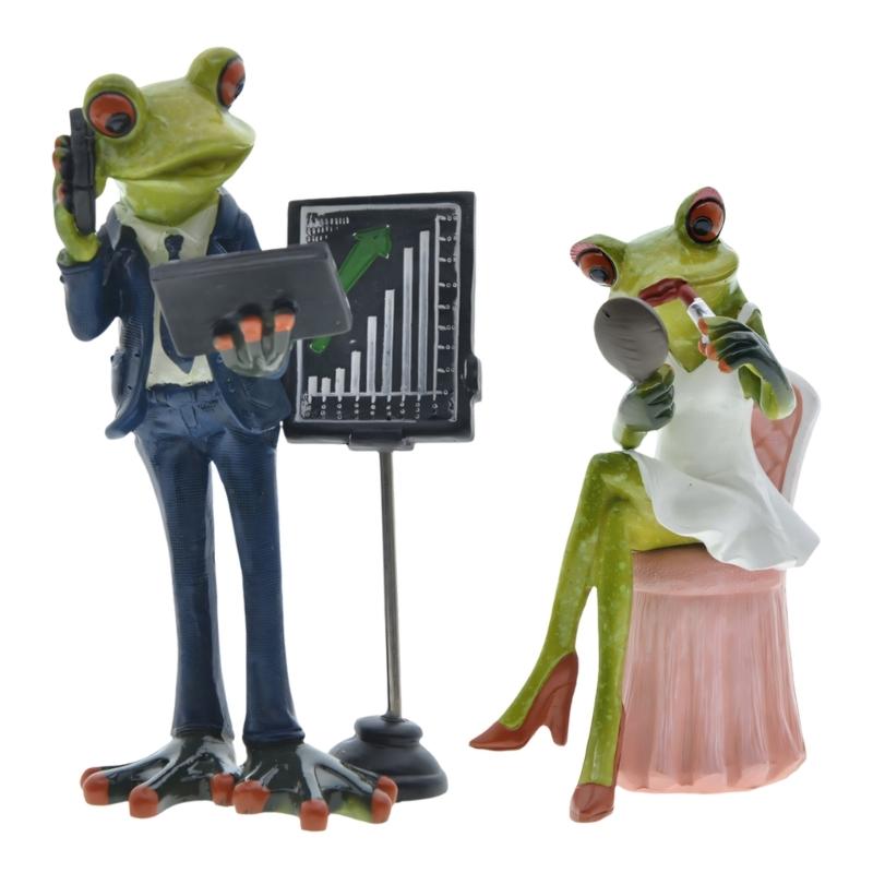 Elegant Treefrog Lover Sculpture Resin Desk Ornament For Living Room Bedroom Decoration And Anniversary Present