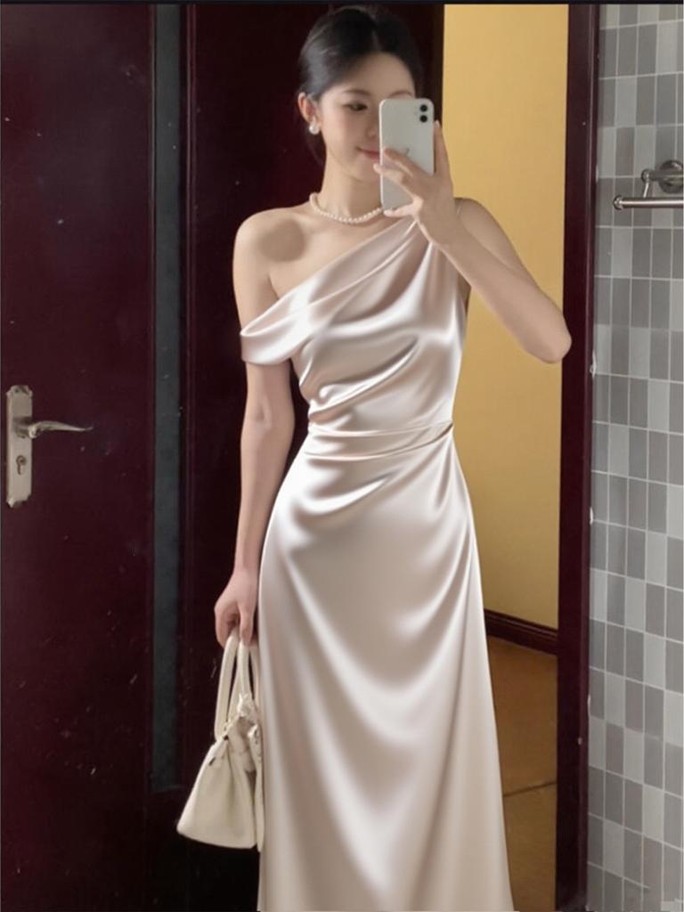 Acetate satin dress for women, new summer off-shoulder sophisticated off-shoulder sway neckline, waist-cinching hip-wrapping long dress