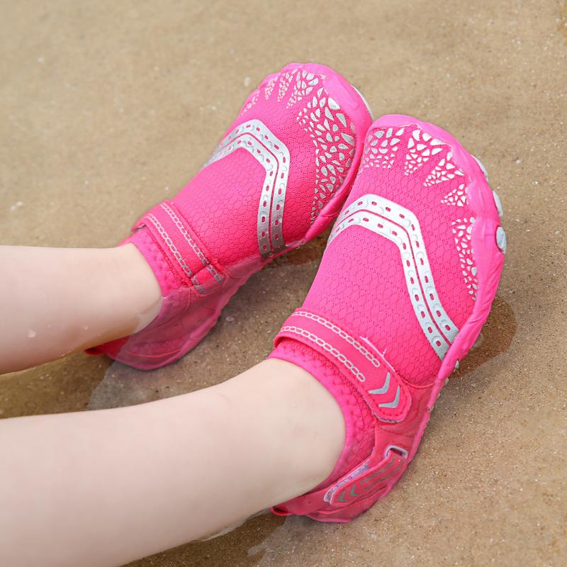 Quick Drying Wading Sneakers for Boys Girls Breathable Kids Swimming Aqua Shoes Anti-slip Lightweight Water Sports Shoes for Surfing Diving Boating