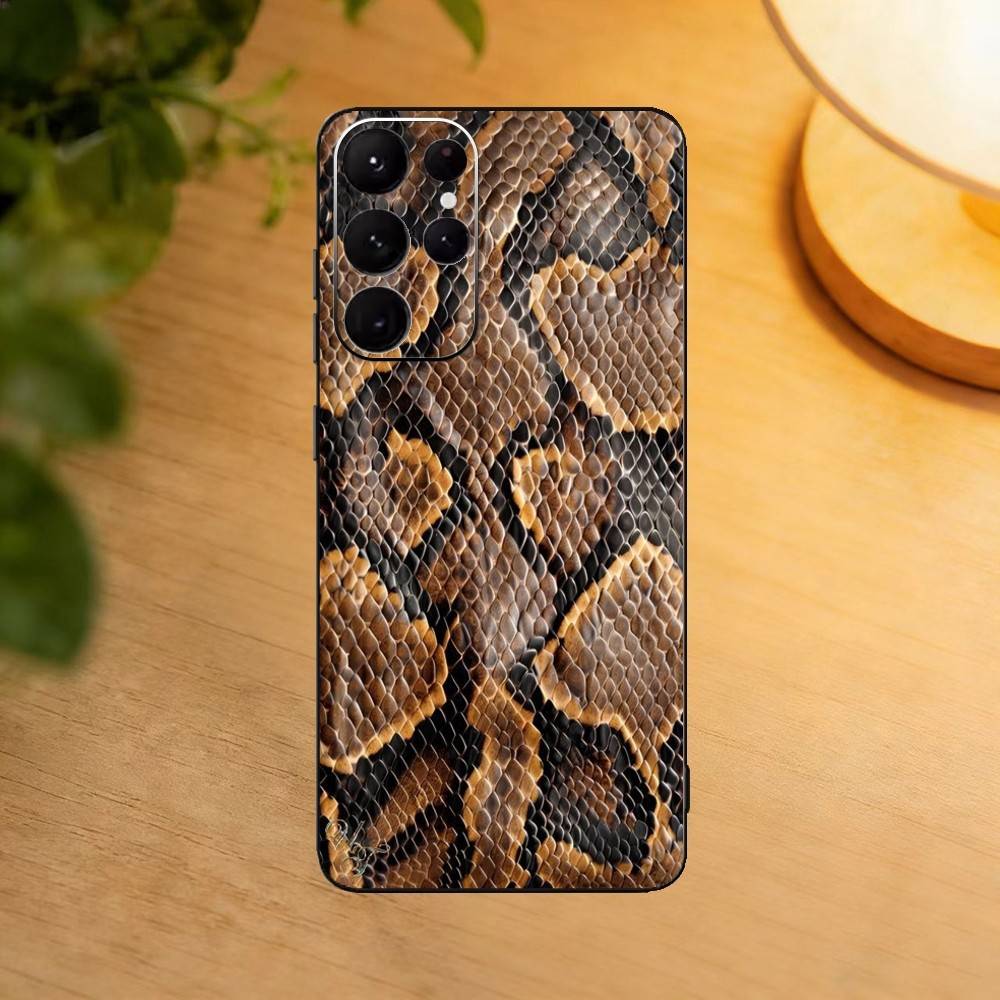 

Snakeskin Pattern Art Phone Case For Samsung S25,24,23,22,30,21,10,9,Ultra,Plus,Lite Soft Black Case Samsung S24ULTRA