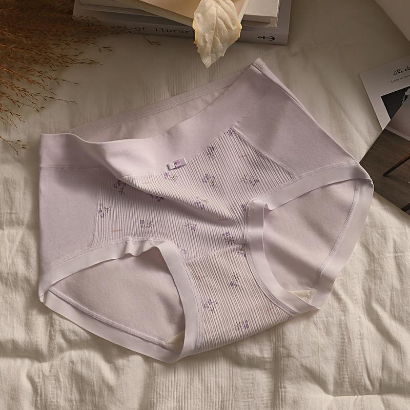 Female Spring and Autumn Flowers Pure Cotton Antibacterial Breathable Hip Hip Mid Waist Triangle Briefs