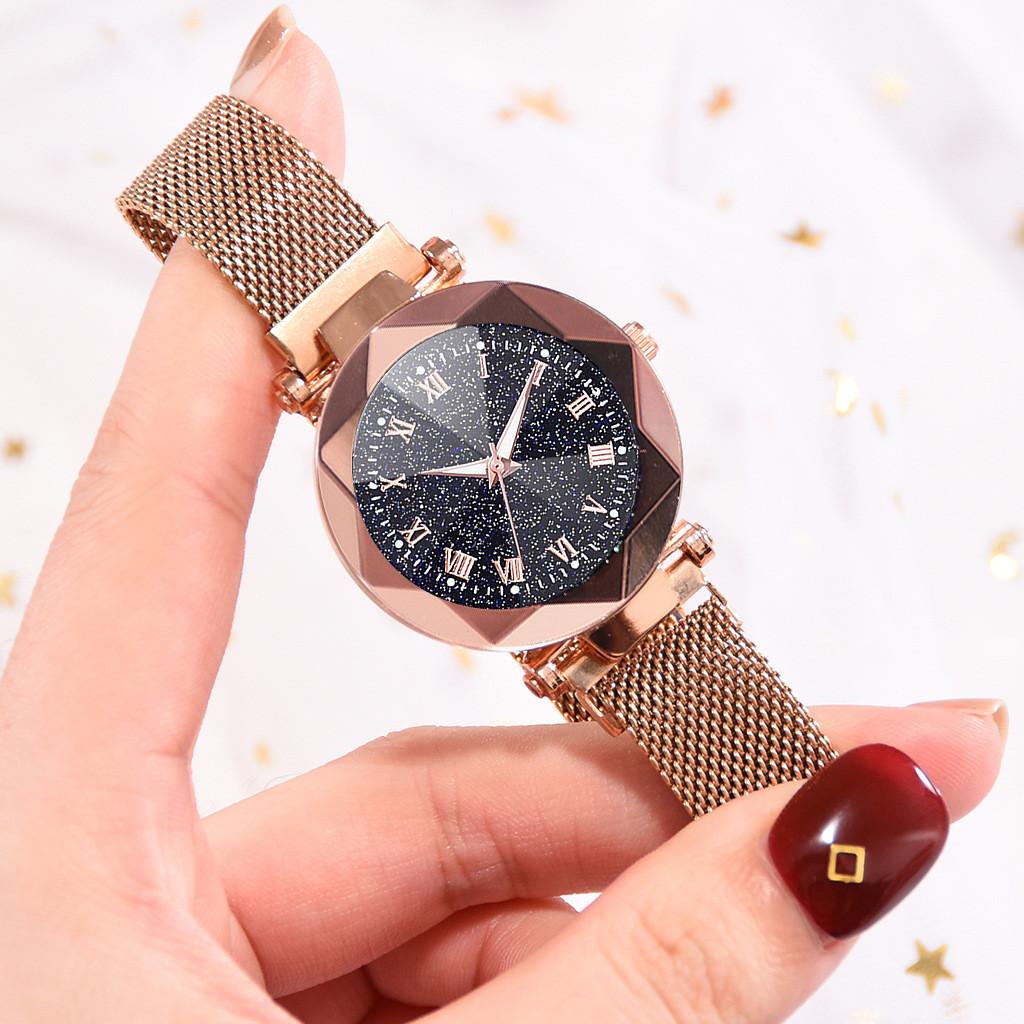 Women Sky Starry Luminous Watch Roman Numerals Quartz Watch Magnet Wristwatch
