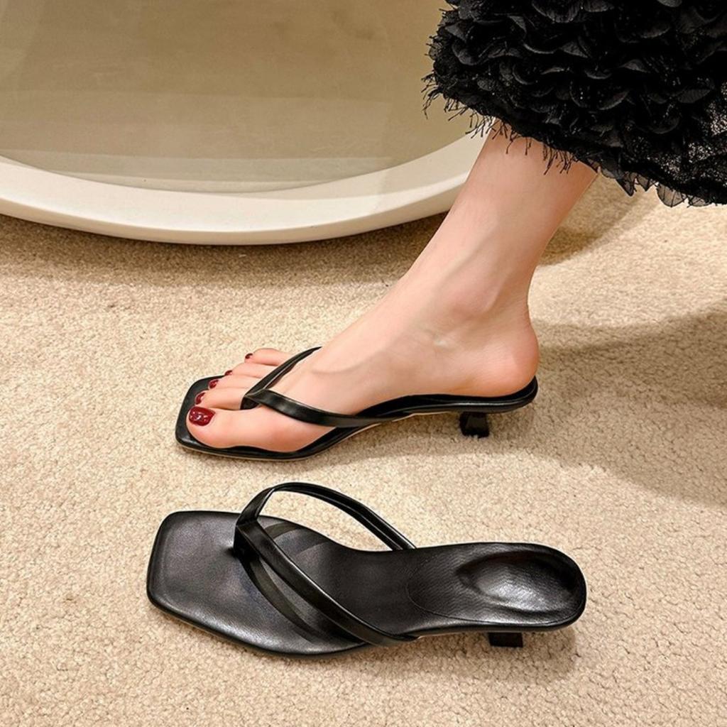 Square Toe Clip On Casual Beach Flip Flops for Women with Slim Heels and Sandals for Women