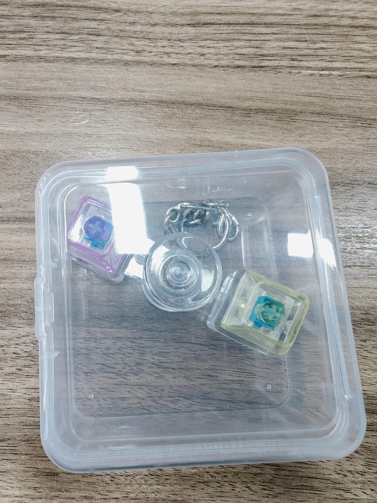 LED-beleuchtete Tastatur Fidget Spinner Schlüsselanhänger Klickbarer Knopf Stressabbau Tragbar Tasche Anti-Angst Erwachsener Schreibtisch