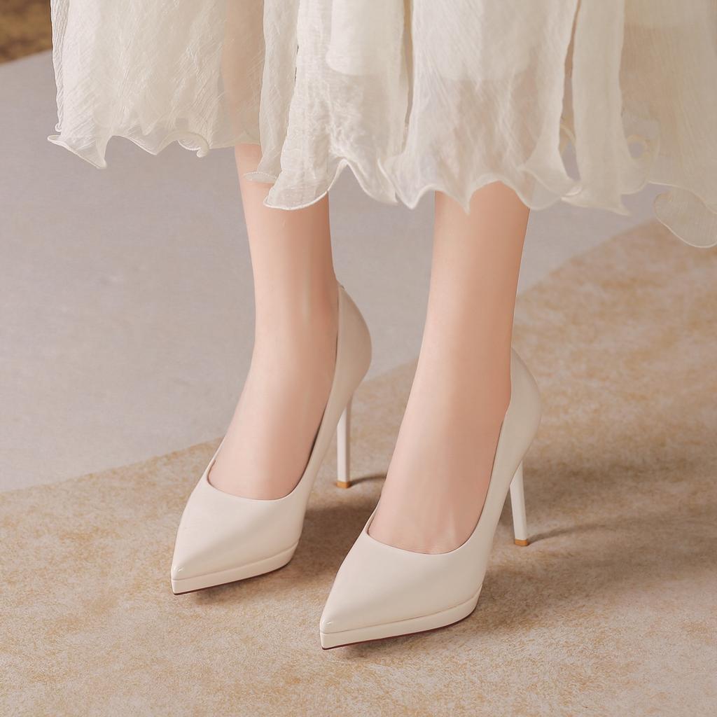 A waterproof table super high heels hate the sky high patent leather temperament commuter work shoes lady versatile fashion pointed