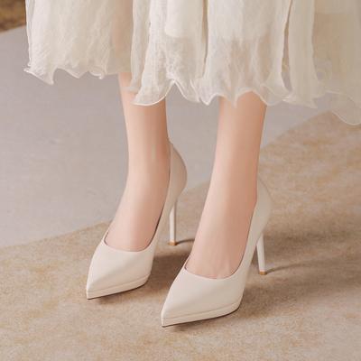 A Waterproof Table Super High Heels Hate the Sky High Patent Leather Temperament Commuter Work Shoes Lady Versatile Fashion Pointed