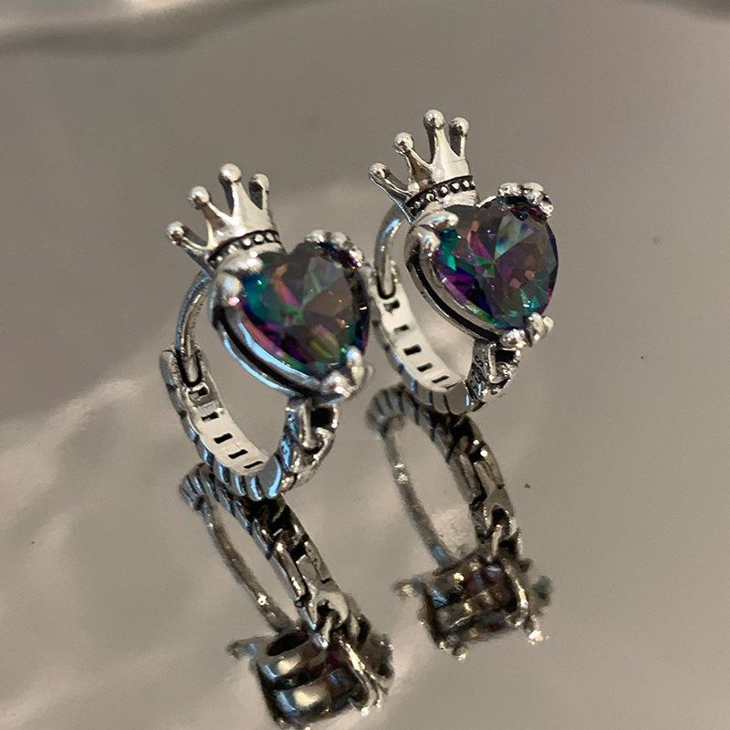 1 Pair of Fashionable and Unique Design Retro Crown Colored Earrings, Heart-shaped Light Luxury High-end Ear Buckles