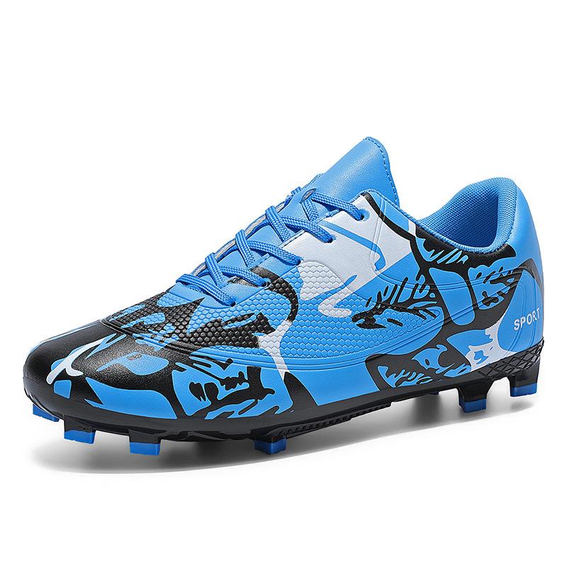 New Anti-Slip Spiked Soccer Boots Professional Sports Training Sneakers Low Top Youth Sneakers