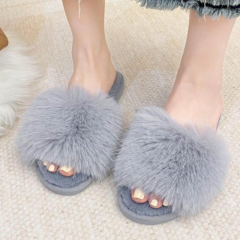 2026 Autumn/Winter Women's Silent Plush Cotton Slippers - Furry, Solid Color, One-Word Design, Indoor/Outdoor Wear.