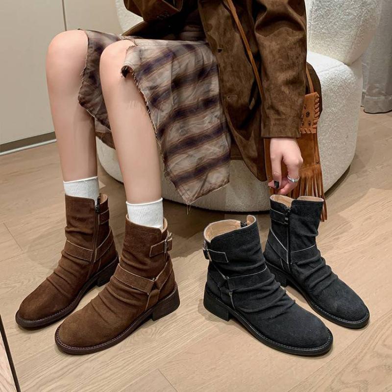 New Women's Leather Boots Side Zipper Cow Velvet Large Size Women's Boots Medium Heel Large Size Women's Boots Autumn and Winter Leather Martin Boots