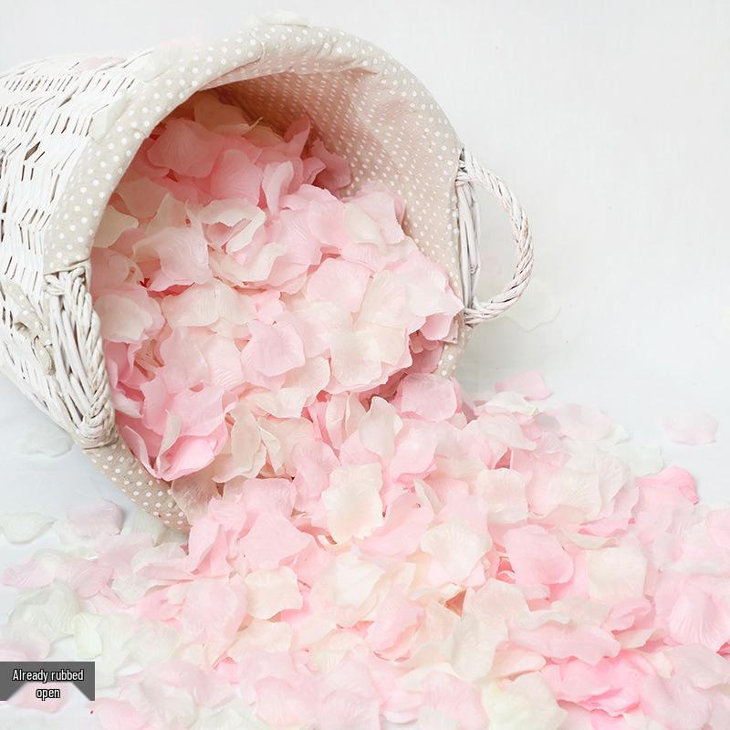 Romantische Hochzeits-Verlobungsdeko: Rote Rose Simulierte Blütenblätter