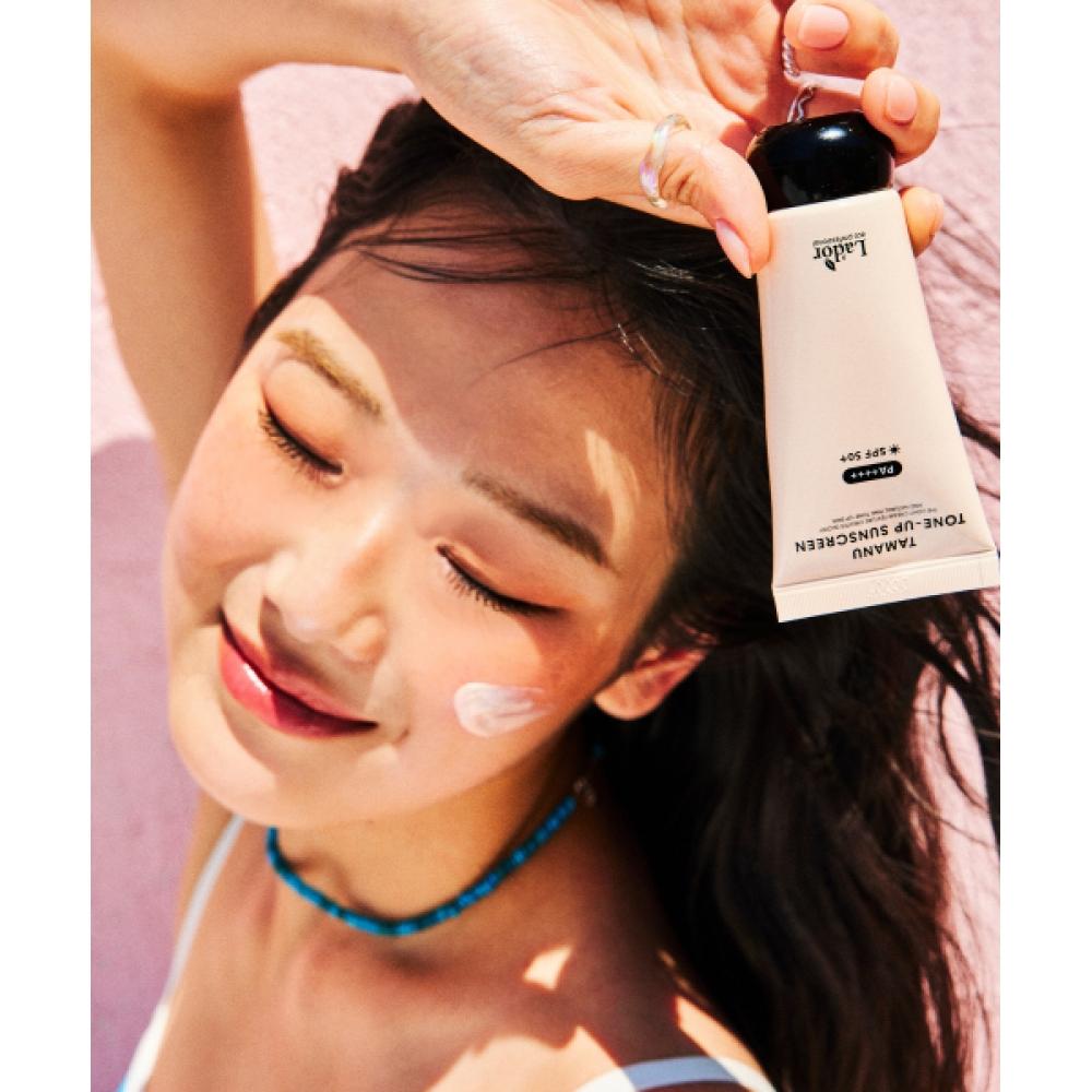 Lador [keyring Gift] Tamanu Tone Up Sunscreen 50ml