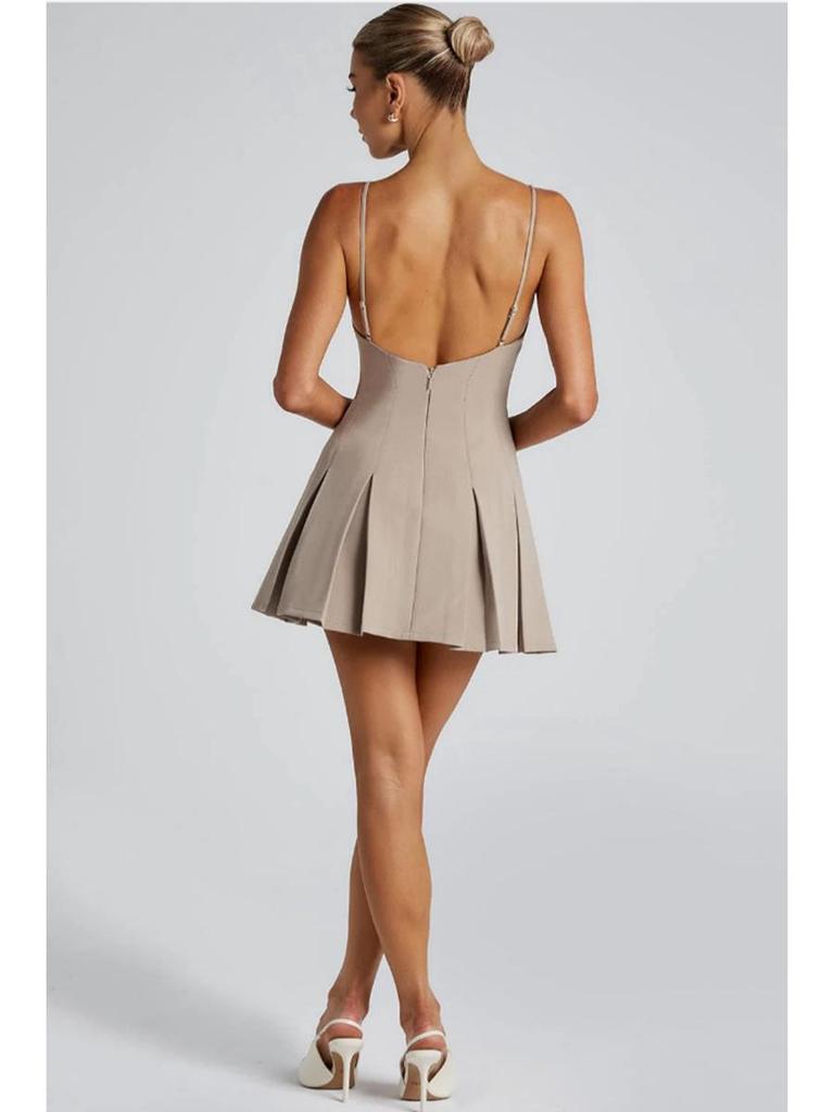 Simple Solid Color Sleeveless Pullover Dress - Wide Hem, Waist-Hugging Short Skirt for Spring 2025