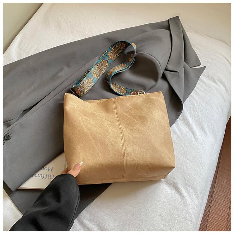 

Сумка большой вместимости женская весна-лето новая ретро широкополосная на плечо сумка-мессенджер текстурированная сумка-ведро для通勤 хаки