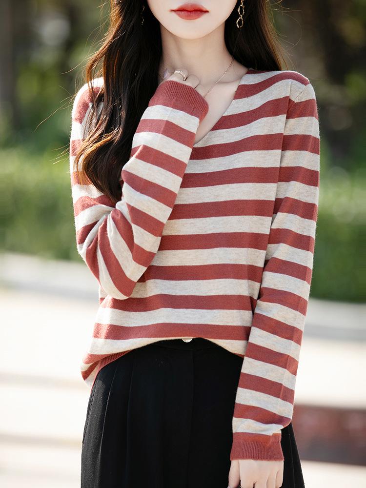 2025 Autumn Women's Striped V-Neck Long Sleeve Loose Knitted Sweater Pullover - French Design