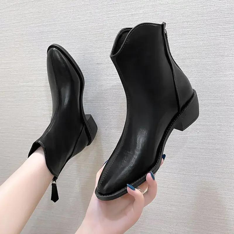 Fashion Round Toe Booties Leather Black Female Short Shoes On Promotion Large Size Warm Boot Autumn Fashion 2024 Hot Women's Ankle Boots