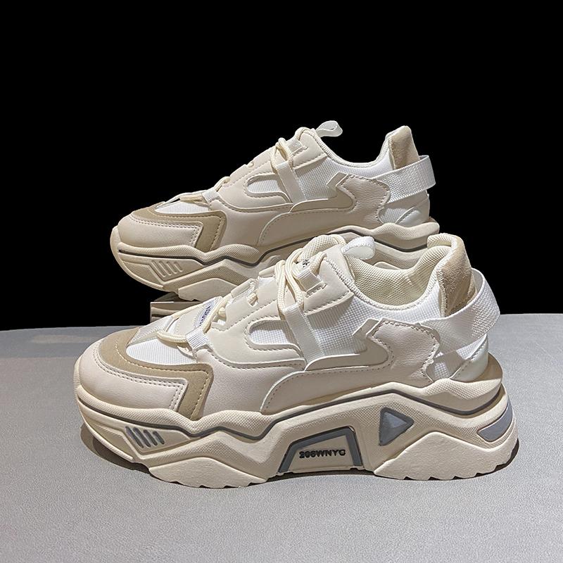 Neue Damenschuhe, modische, farblich passende, sportliche, lässige, atmungsaktive Papa-Schuhe aus Mesh