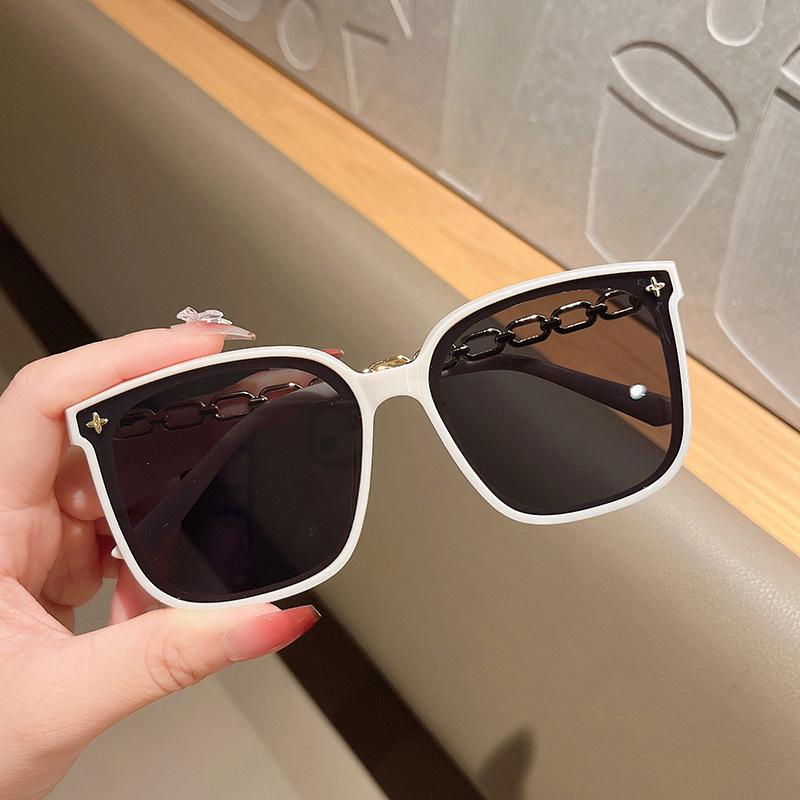 Trendy Square Sunglasses for Women UV400 Protection Fashionable Outdoor Sun Glasses Holiday Travel Accessories