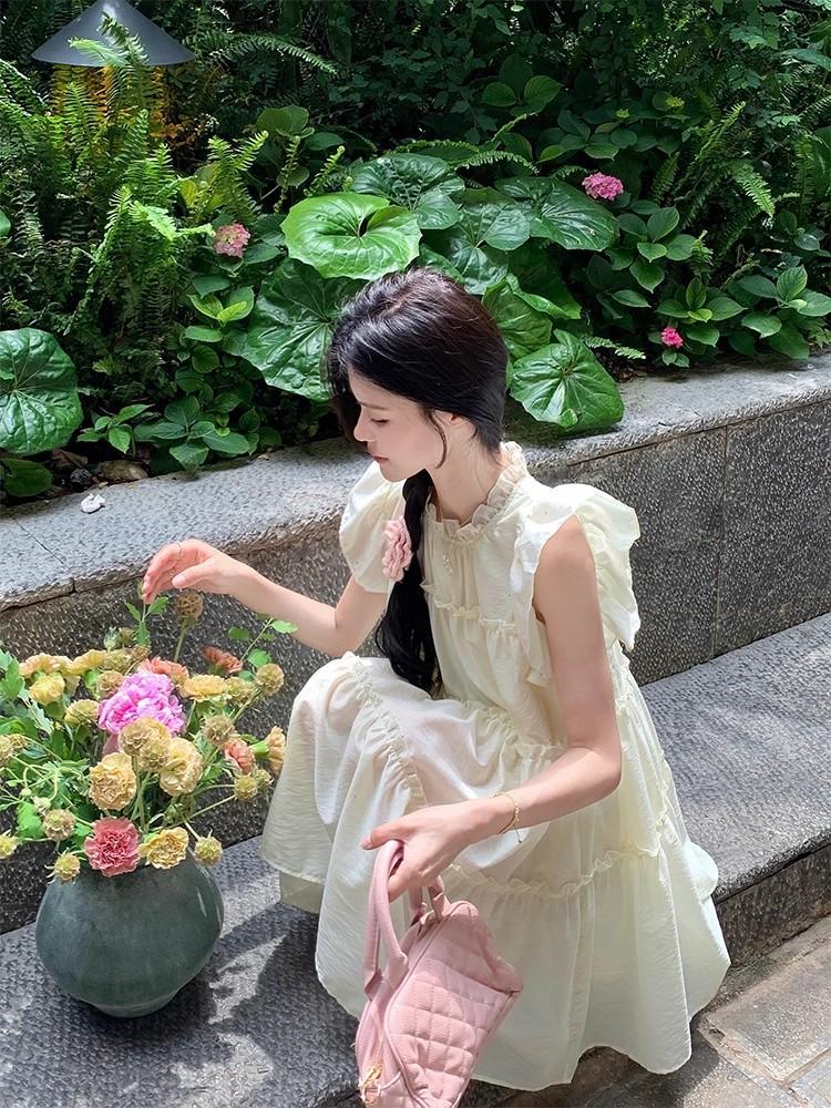 Pink small fly-sleeved dress for women's summer new milk wear with sweet first love small doll skirt